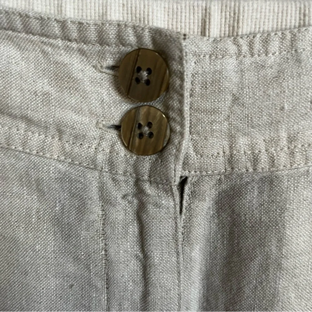 Chicos Linen High Rise Crop Cuffed Capris - Picture 5 of 9